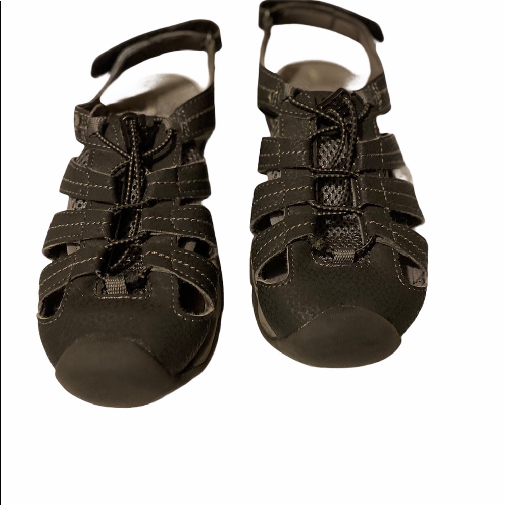 Eddie Bauer “ Chris” Boys Sports Sandals Sz 3